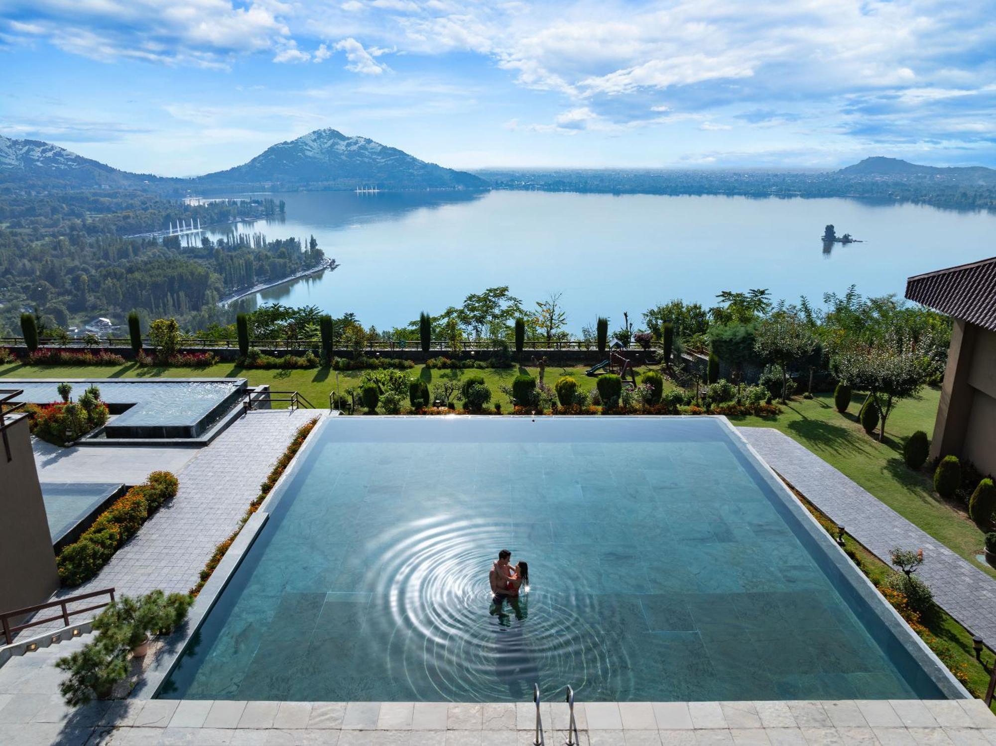 Hotel Taj Dal View Srinagar Exterior foto