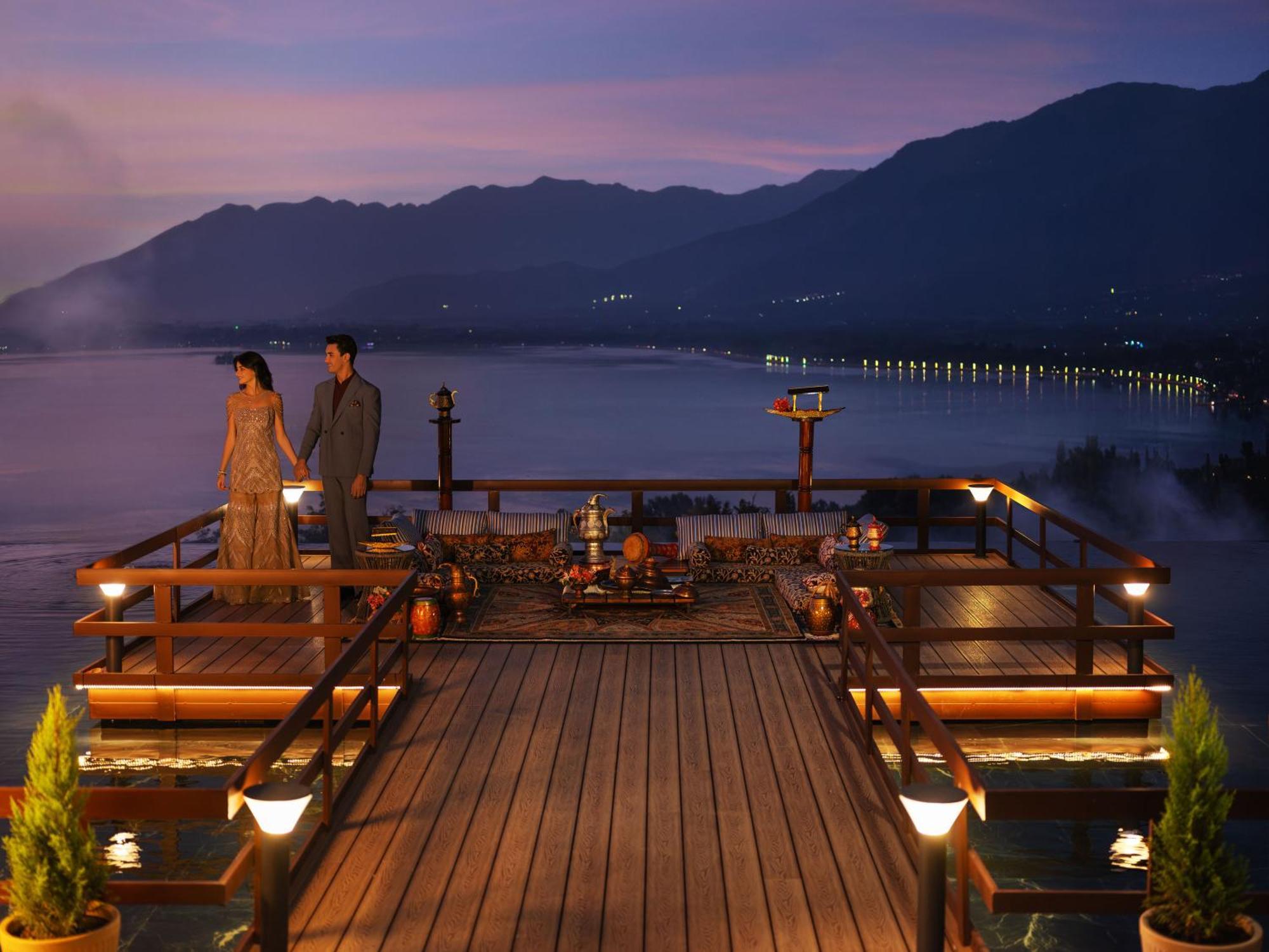 Hotel Taj Dal View Srinagar Exterior foto